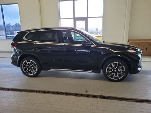 Used 2026 BMW X1 xDrive28i w/ Technology Package AWD/4WD image 4