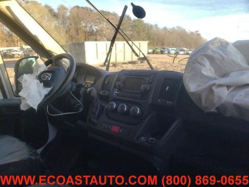 Used 2016 RAM ProMaster 2500 w/ Premium Appearance Group image 7