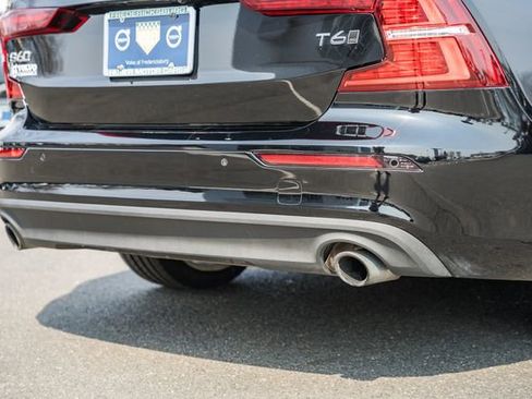 Used 2020 Volvo S60 T6 Momentum image 9