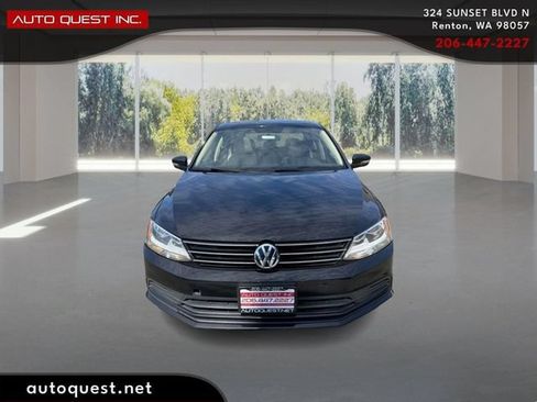 Used 2015 Volkswagen Jetta TDI S FWD image 2