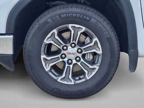 Used 2026 GMC Sierra 1500 SLT RWD image 14