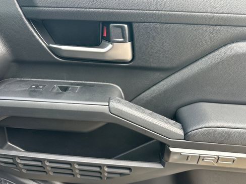 New 2025 Toyota Tacoma TRD Off-Road image 19