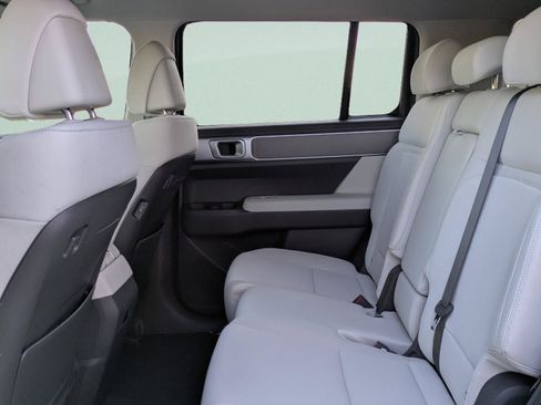 New 2026 Hyundai Santa Fe SE FWD image 17