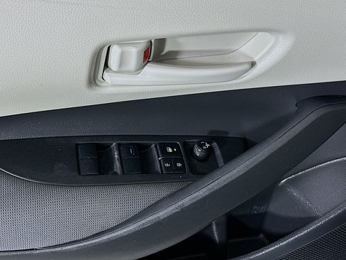 Used 2025 Toyota Corolla LE w/ LE Premium Package FWD image 14