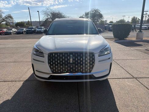 Used 2023 Lincoln Corsair Grand Touring AWD/4WD image 3
