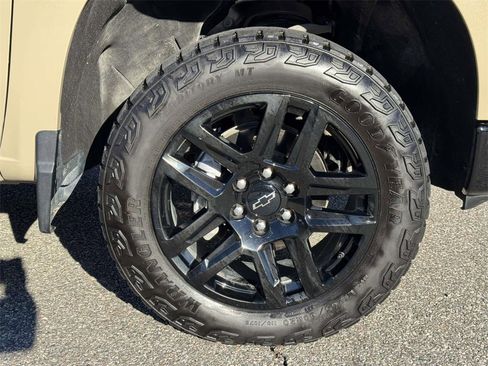 Used 2023 Chevrolet Silverado 1500 LT Trail Boss image 27