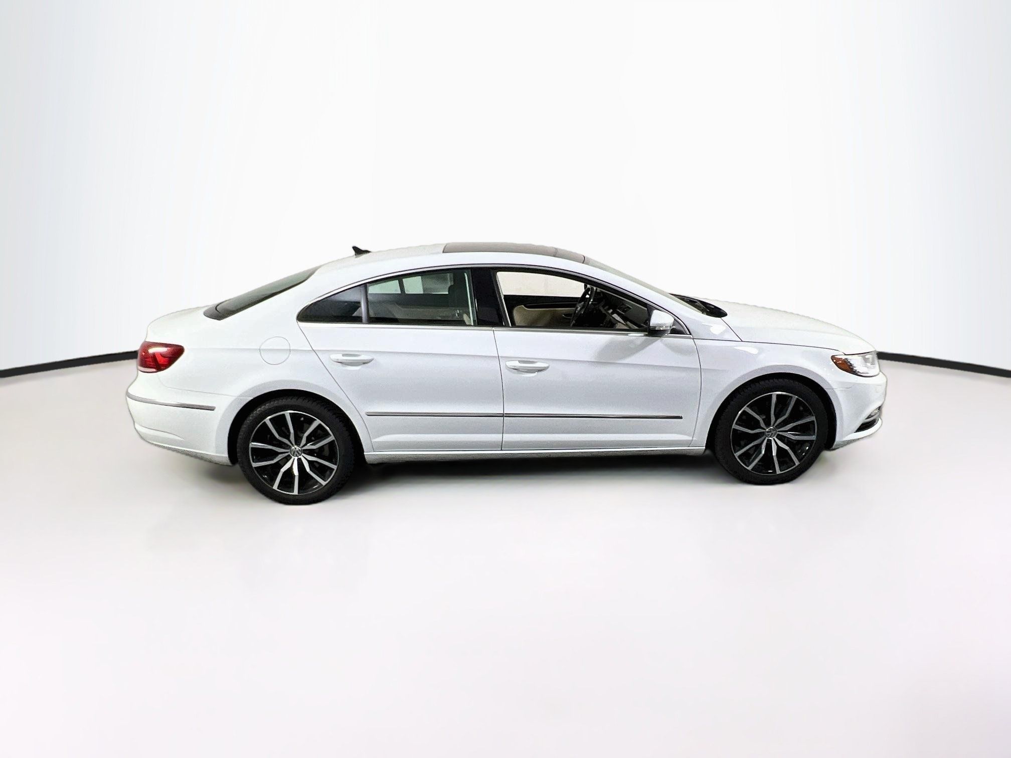Used 2016 Volkswagen CC Executive AWD/4WD image 4