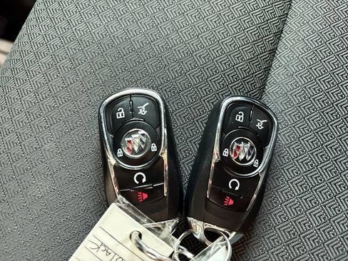 Used 2023 Buick Encore GX Select w/ Experience Buick Package FWD image 19