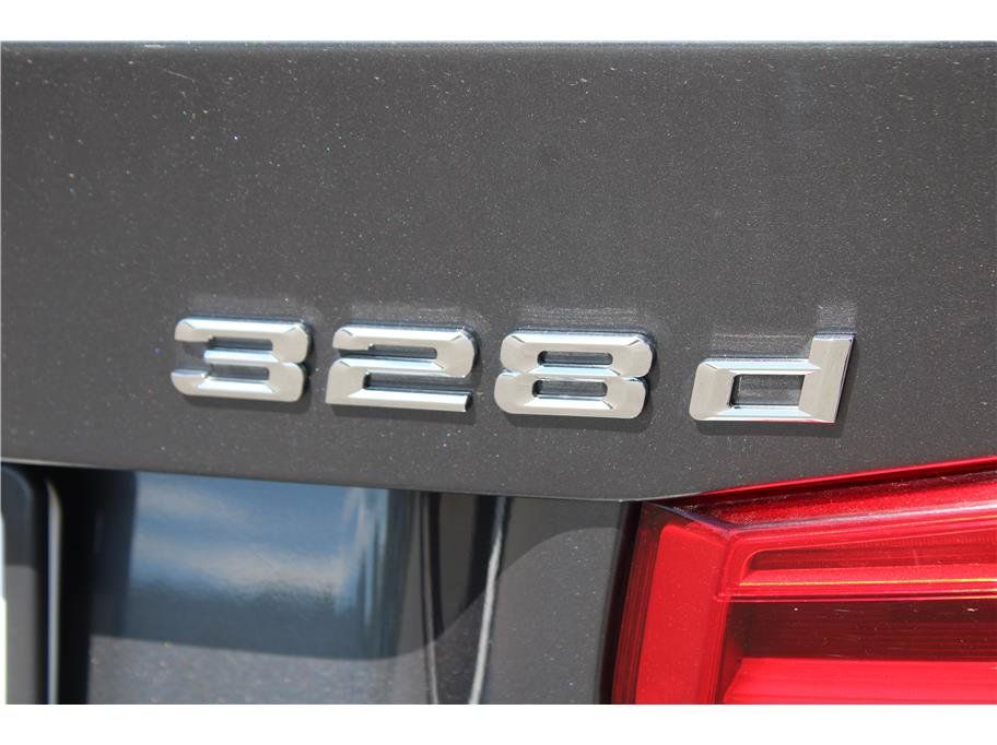 Used 2018 BMW 328d xDrive Sedan w/ Convenience Package AWD/4WD image 34