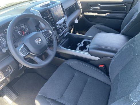 Used 2025 RAM 1500 Big Horn AWD/4WD image 16
