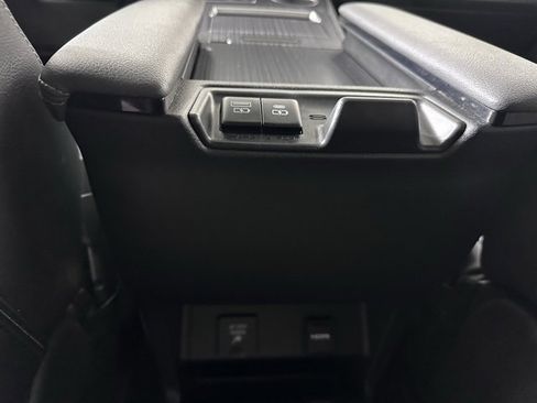 Certified 2023 Toyota Sienna XSE image 22