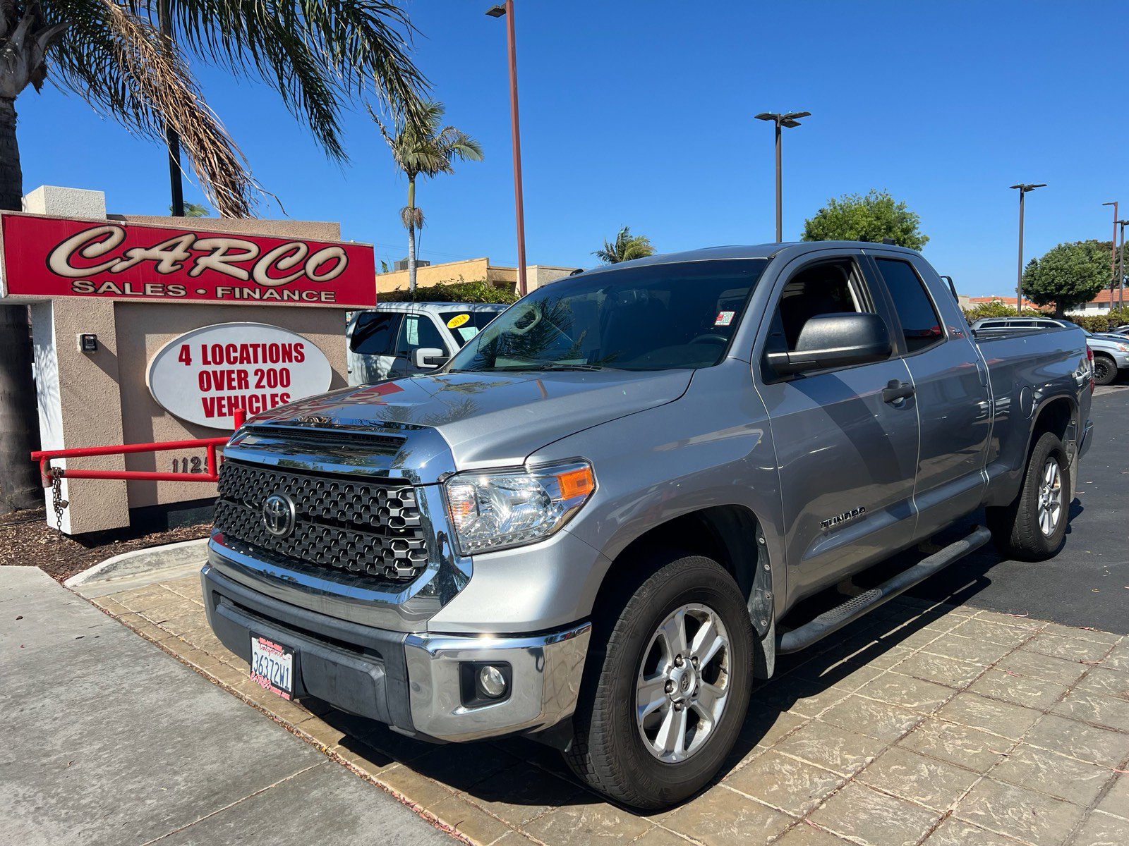 Used 2015 Toyota Tundra SR5 w/ SR5 Upgrade Package RWD image 3