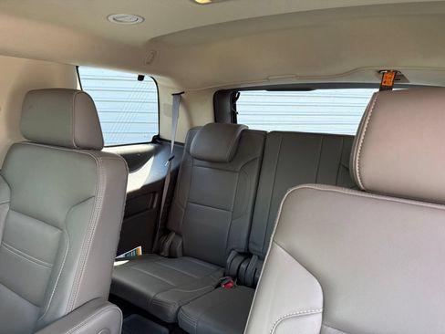 Used 2019 GMC Yukon Denali w/ Denali Ultimate Package AWD/4WD image 24