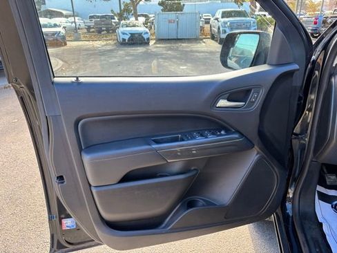 Used 2021 GMC Canyon AT4 w/ Trailering Package image 10