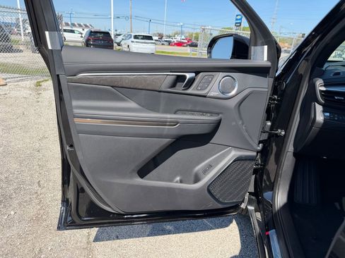 New 2026 Buick Enclave Avenir AWD/4WD image 24