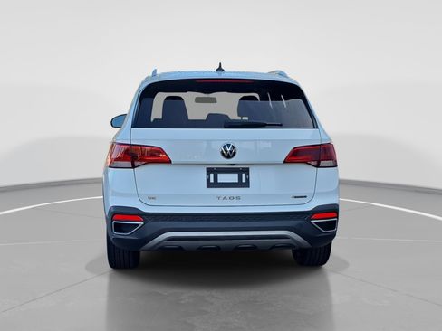Used 2022 Volkswagen Taos SE image 6