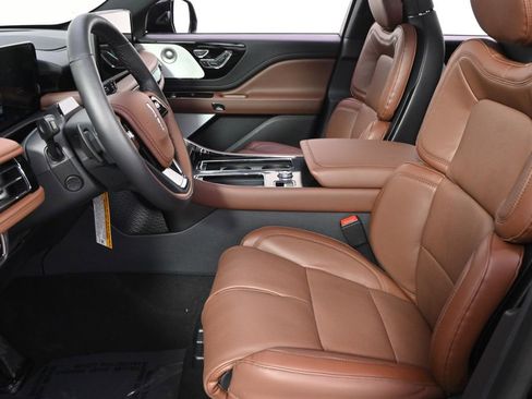 New 2026 Lincoln Aviator Reserve image 13