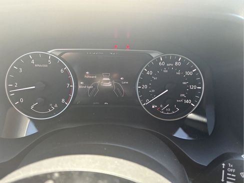 Used 2023 Nissan Rogue SV AWD/4WD image 21