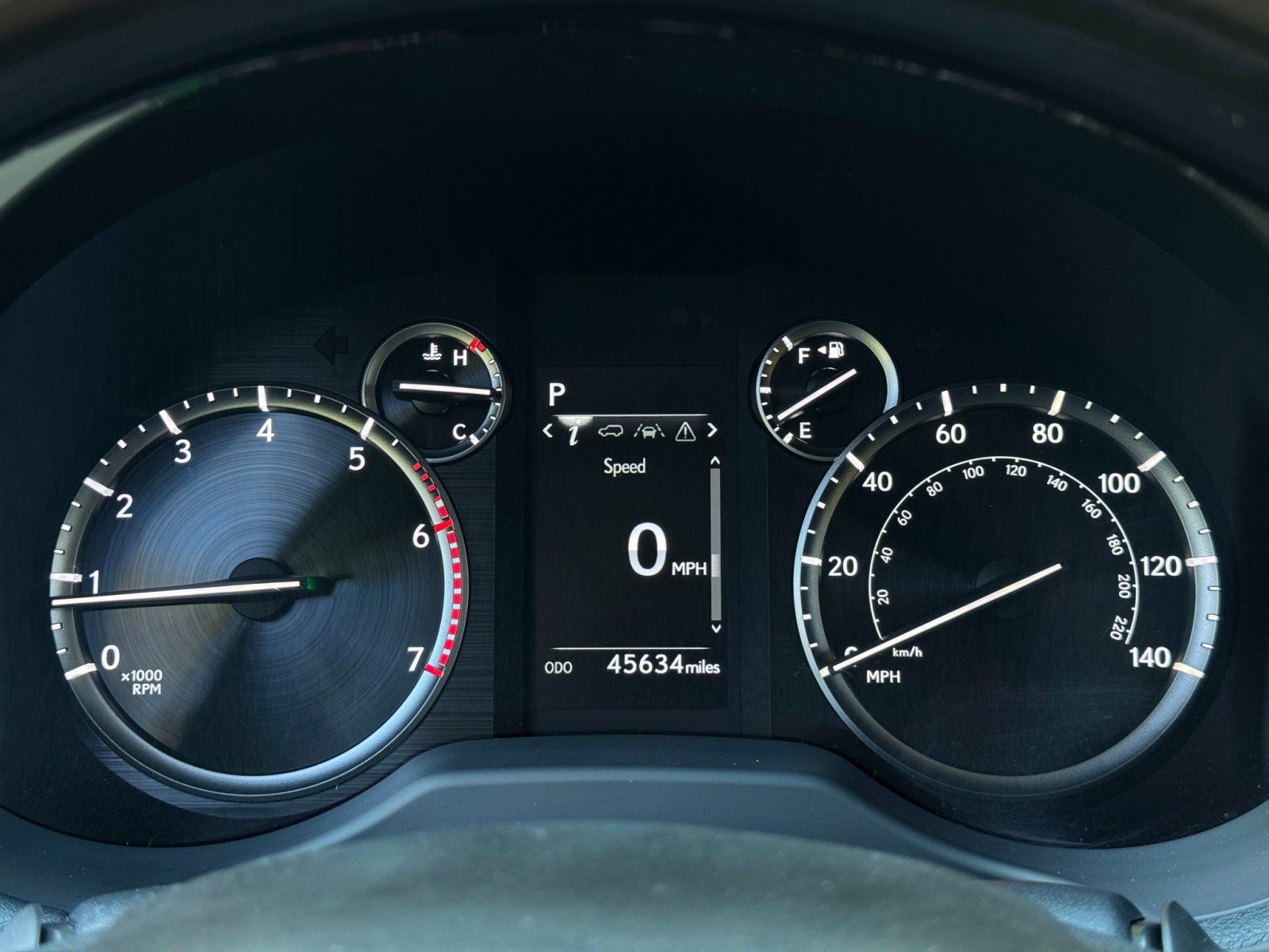 Used 2023 Lexus GX 460 Premium w/ Accessory Package AWD/4WD image 21