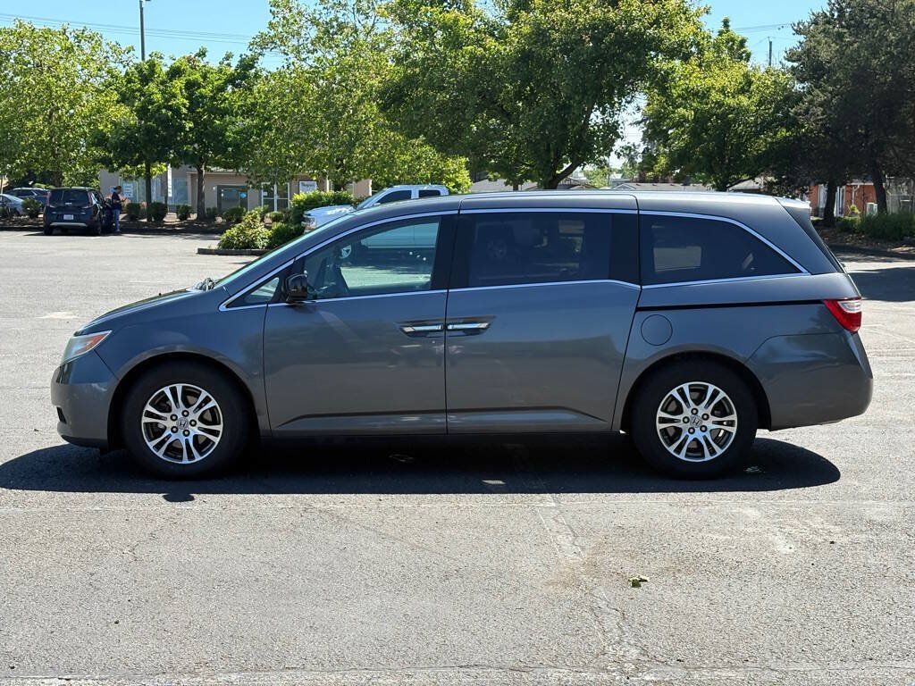 Used 2012 Honda Odyssey EX image 2