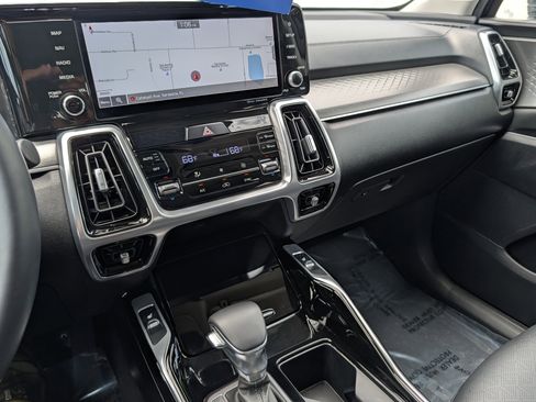 Used 2021 Kia Sorento SX image 33