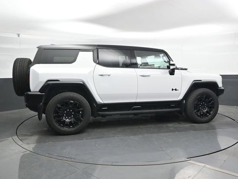 Used 2025 GMC Hummer EV 3X w/ LPO, Dark Essentials Package AWD/4WD image 5