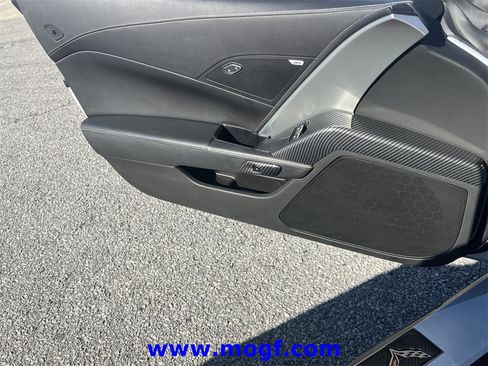 Used 2019 Chevrolet Corvette Stingray Coupe w/ Battery Protection Package image 17