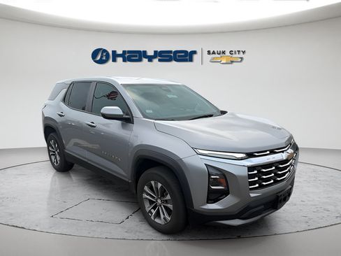 Used 2025 Chevrolet Equinox LT AWD/4WD image 1