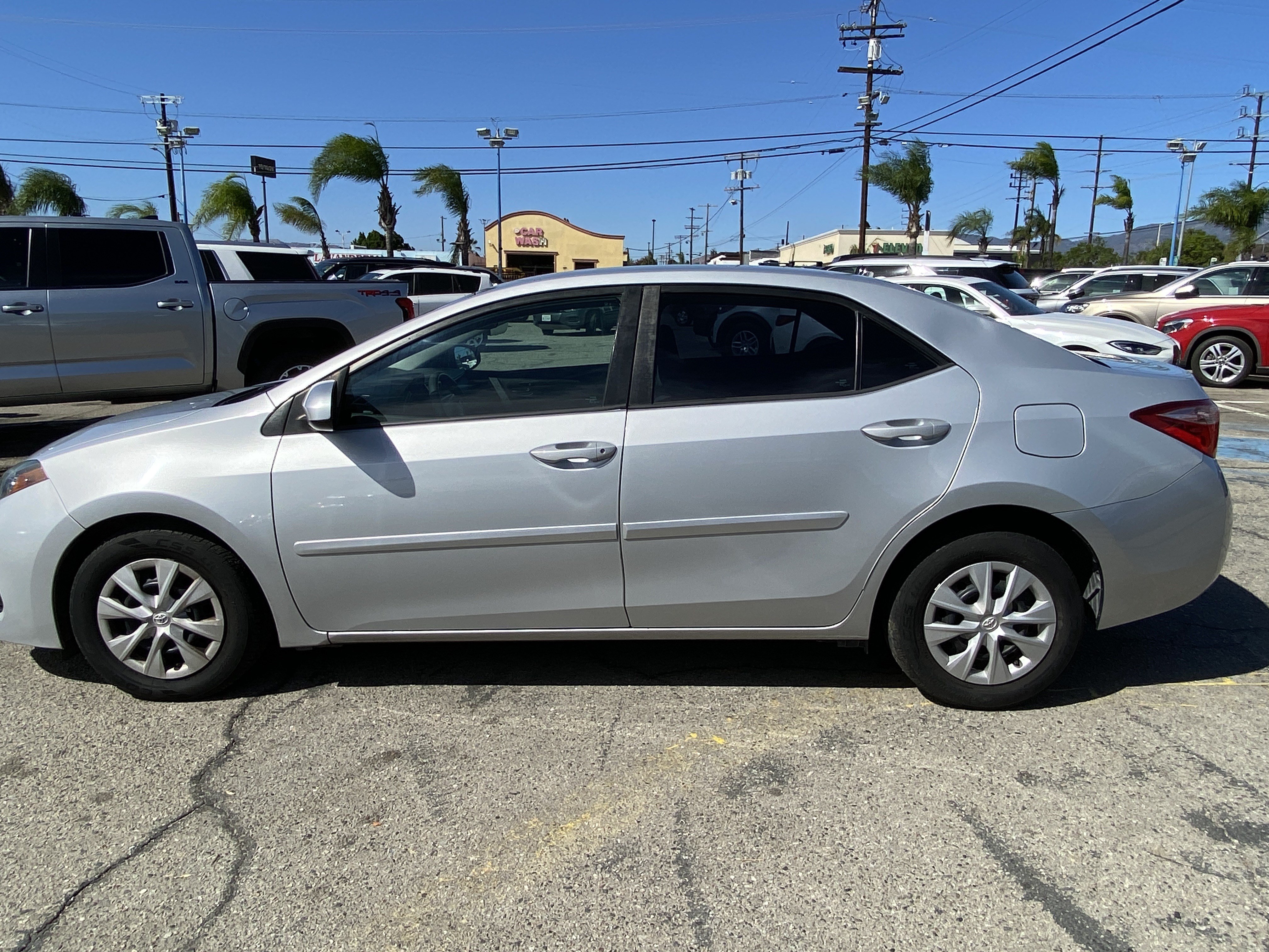 Used 2018 Toyota Corolla L w/ Body Protection Package FWD image 11