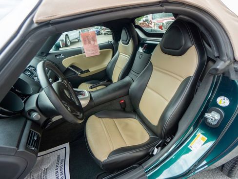 Used 2007 Saturn Sky w/ Premium Trim Pkg image 11