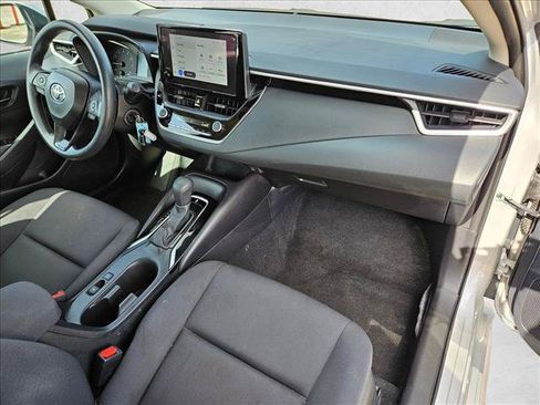 Used 2025 Toyota Corolla LE FWD image 20