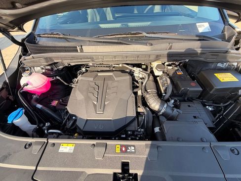 New 2026 Kia Carnival FWD image 28