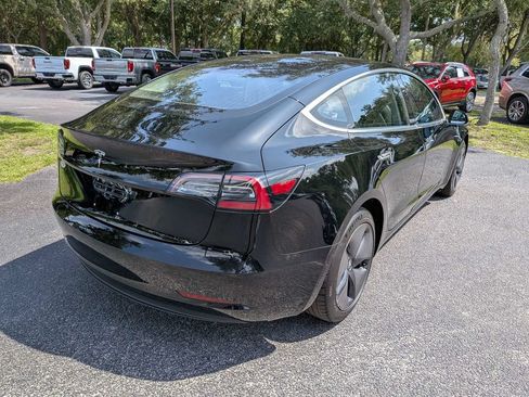 Used 2018 Tesla Model 3 Mid Range RWD image 5