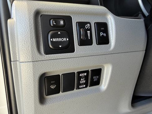 Used 2012 Toyota 4Runner SR5 w/ Convenience Pkg image 25