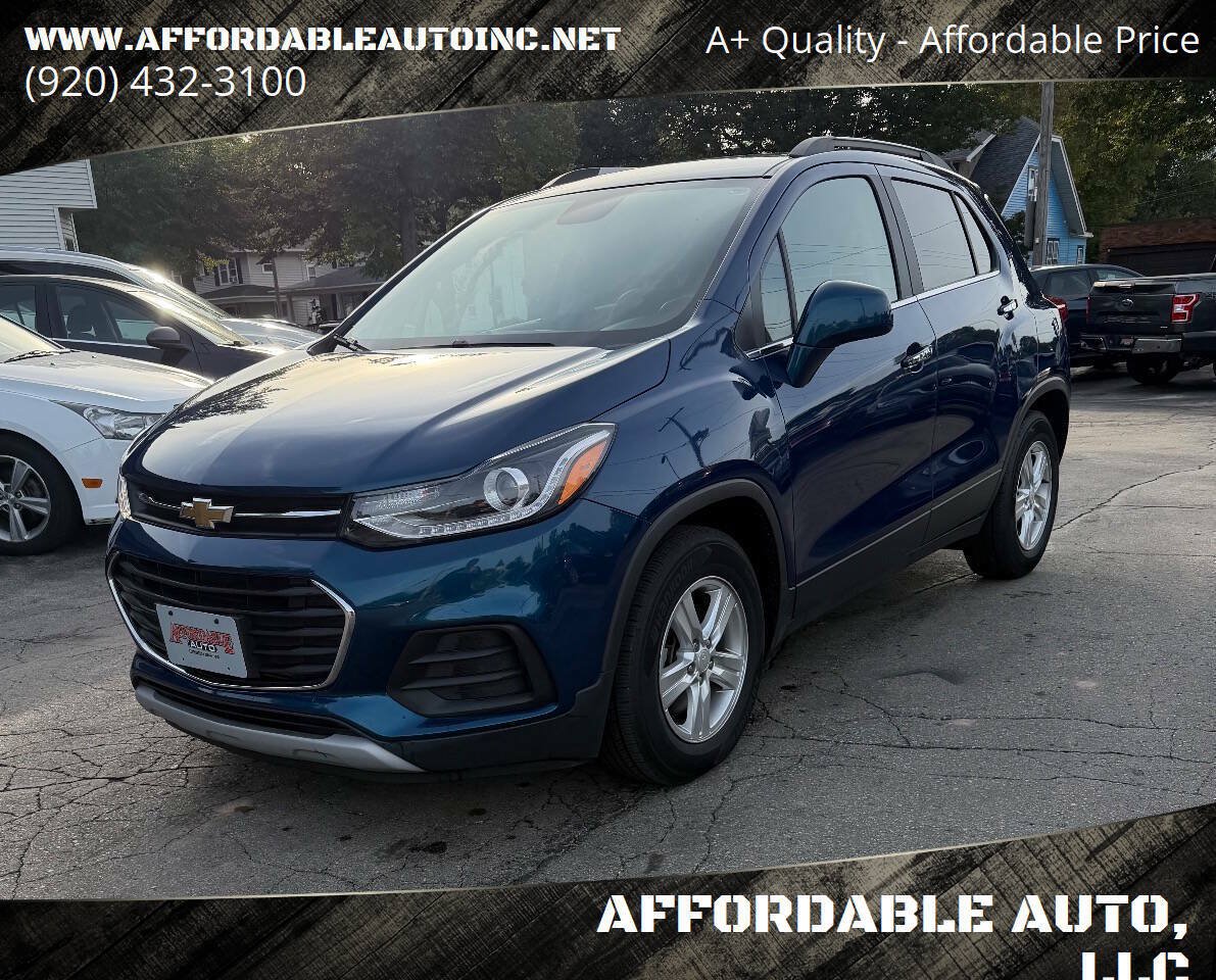 Used 2020 Chevrolet Trax LT w/ LT Convenience Package FWD image 1