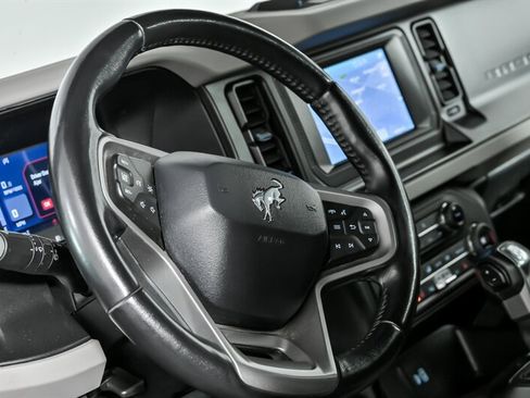 Used 2021 Ford Bronco Wildtrak image 21