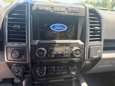 Used 2019 Ford F150 XLT w/ Equipment Group 302A Luxury AWD/4WD image 7