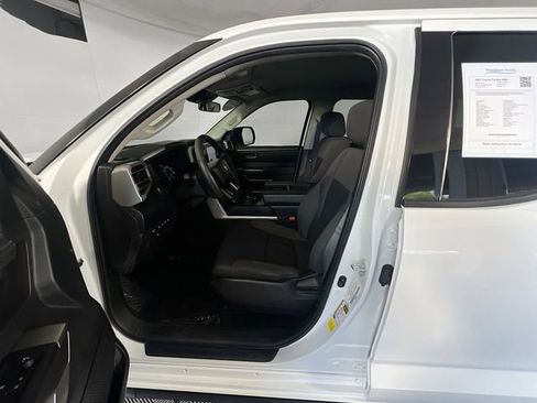 Used 2022 Toyota Tundra SR5 RWD image 10