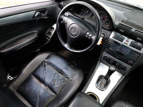 Used 2005 Mercedes-Benz C 230 Sedan image 20