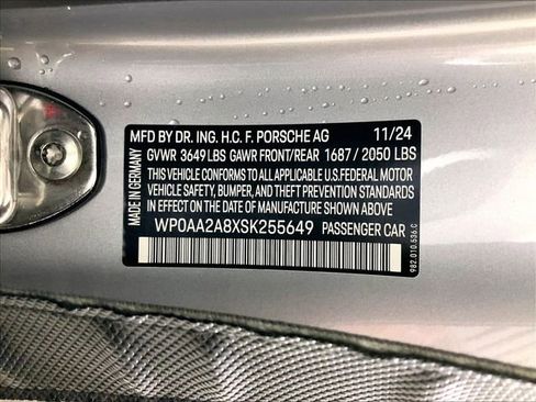 Used 2025 Porsche 718 Cayman image 23