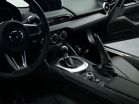 New 2025 MAZDA MX-5 Miata RF Grand Touring image 5