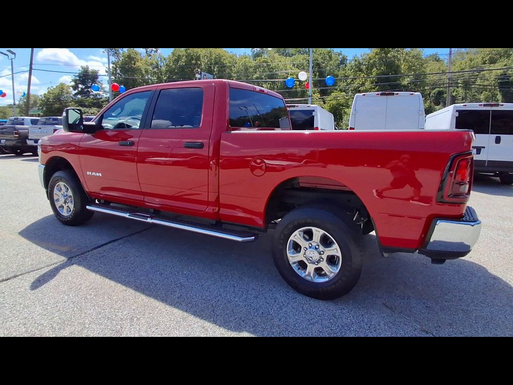 Used 2026 RAM 2500 Big Horn AWD/4WD image 6