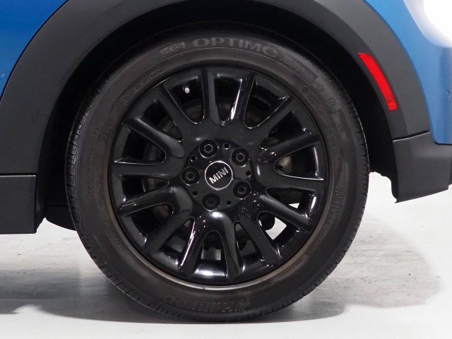 Used 2024 MINI Cooper 2-Door Hardtop FWD image 39
