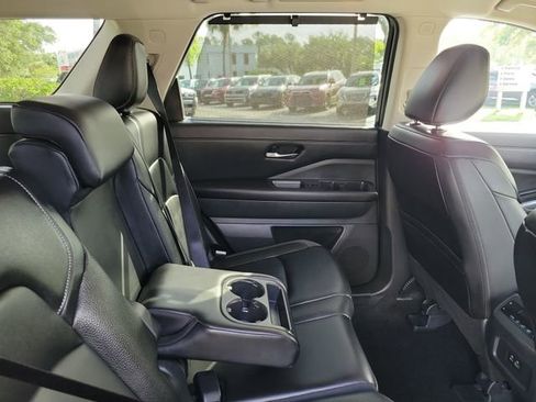 Used 2024 Nissan Pathfinder SL w/ Cargo Package FWD image 32