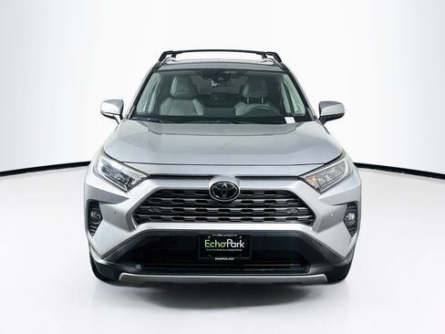 Used 2019 Toyota RAV4 Limited w/ Cold Weather Package FWD image 2