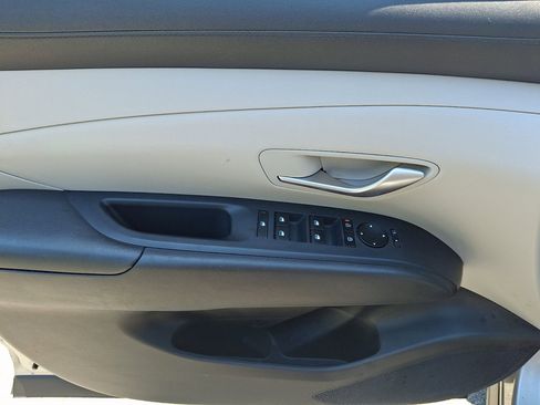 Used 2025 Hyundai Tucson SEL AWD/4WD image 22