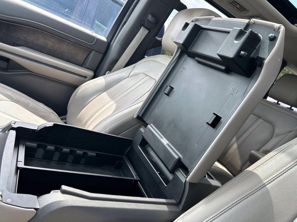 Used 2019 Ford Expedition Limited w/ Special Edition Package RWD image 37