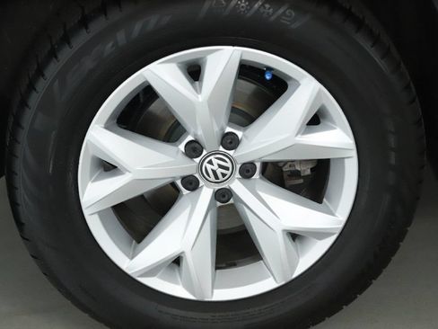 Used 2018 Volkswagen Atlas S AWD/4WD image 12