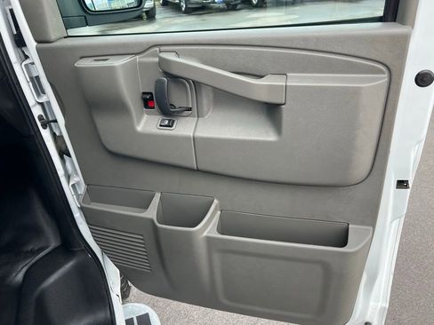 Used 2024 Chevrolet Express 2500 w/ Driver Convenience Package image 26