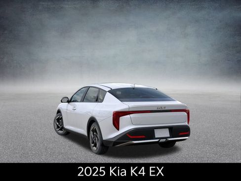 New 2025 Kia K4 EX image 4